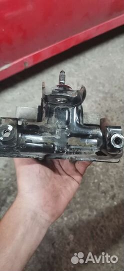 Опора двигателя кпп volkswagen Polo