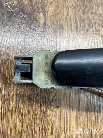 Ручка двери внешняя задняя левая Volkswagen Passat