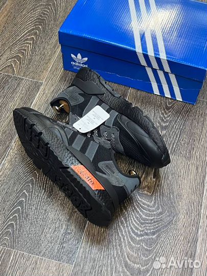 Кроссовки adidas jogger