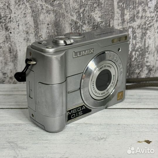 Компактный фотоаппарат Panasonic LS1