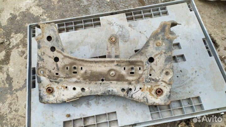 Подрамник Nissan Tiida C11 2007-2014