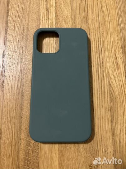 Чехол на iPhone 12