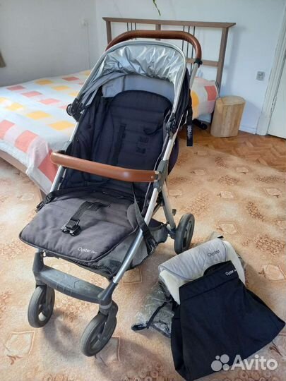 Прогулочная всесезонная коляска Oyster zero