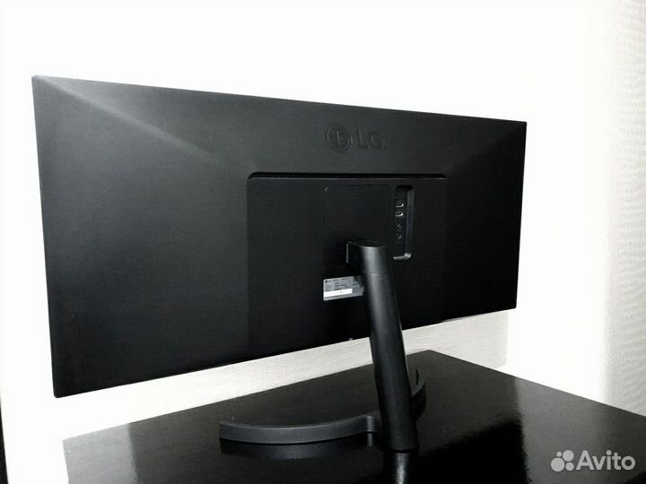 Монитор LG UltraWide 34