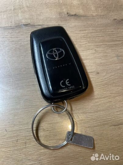 Корпус ключа toyota camry