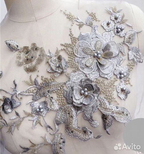 Нашивка аппликация на платье серебро вышивка цветы