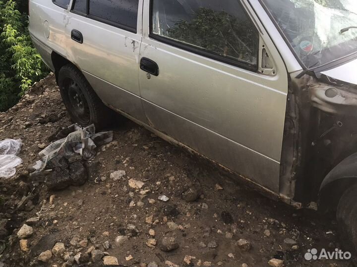 Дверь задняя правая daewoo nexia