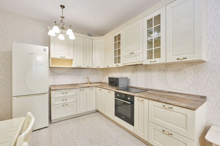 2-к. квартира, 50,8 м², 10/18 эт.