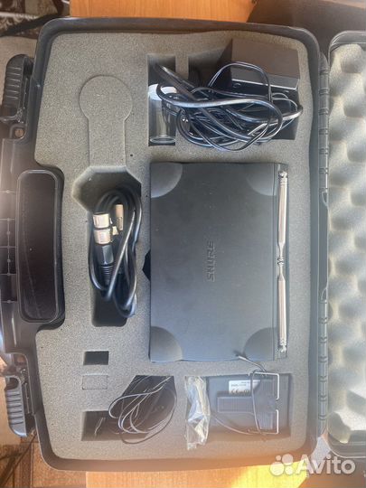 Радиомикрофон,радиосистема,петличка Shure