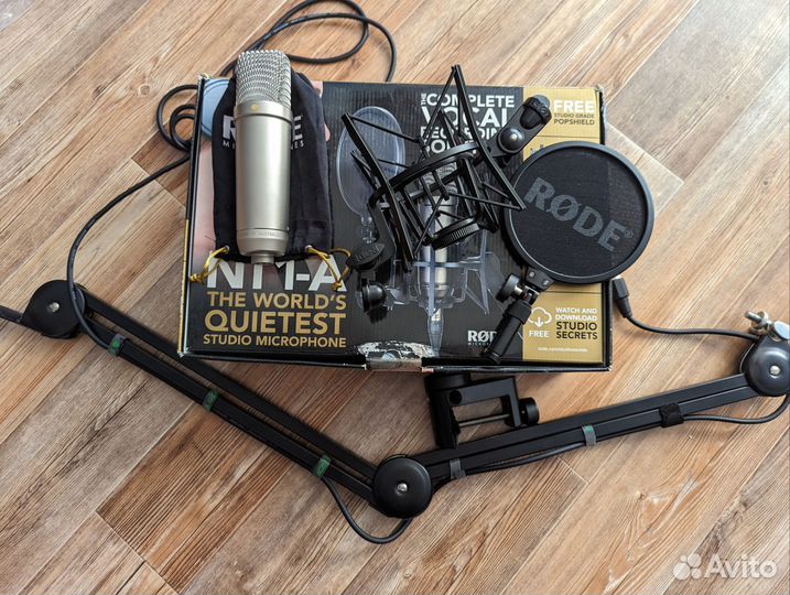 Микрофон rode NT1-A + пантограф rode PSA1