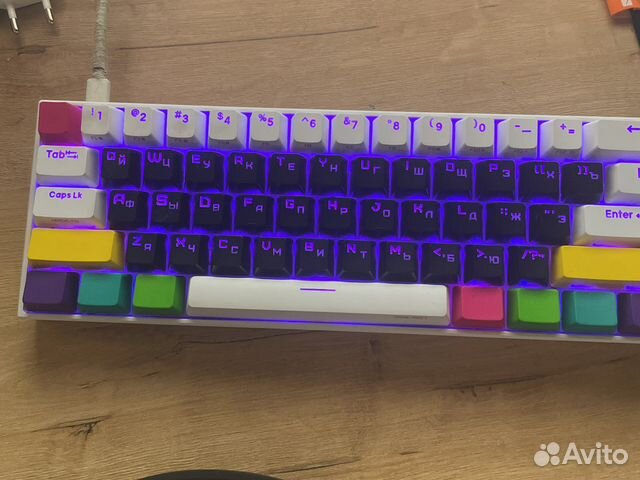 Игровая клавиатура anne pro 2 купить в Новосибирске | Электроника | Авито