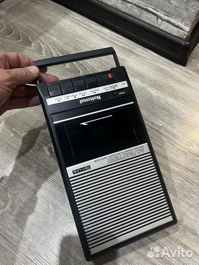 Кассетный магнитофон national