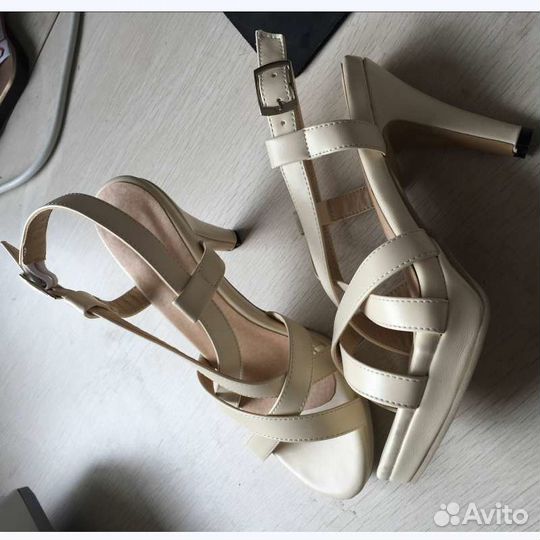 Новые босоножки