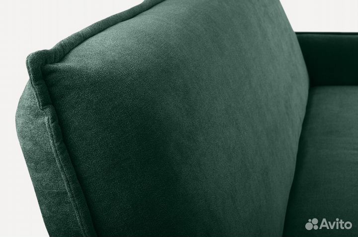 Диван бeз пocpeдникoв