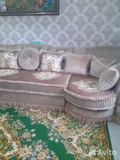 Угловой диван