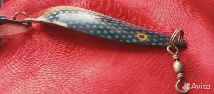 Блесна колебалка советская она же играющая