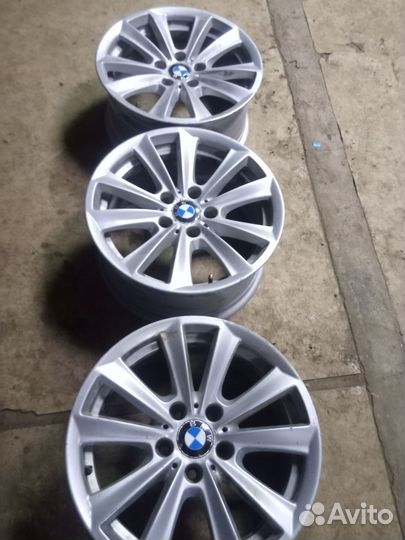 Продам литые диски на bmw и бампер на бмв