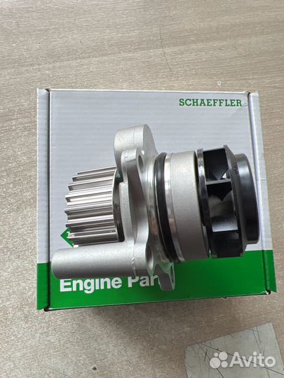 Помпа VAG 2.0fsi 06f121011