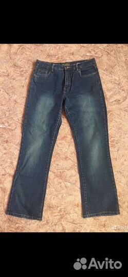 Костюмы и свитера и джинсы и