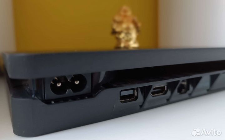 Sony PS4 Slim 2TB Прошитая + 33 топ игры