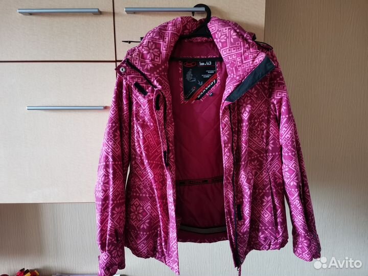 Горнолыжный костюм женский р.XS