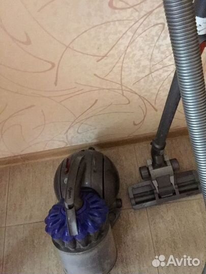 Пылесос dyson