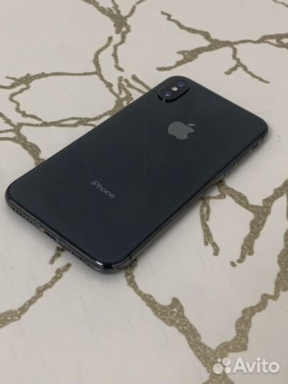 iPhone X, 64 ГБ