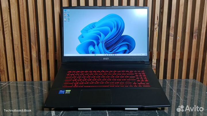 Игровой ноутбук MSI Katana GF76 на RTX