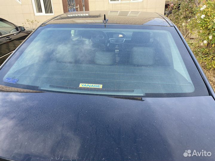 Заднее стекло Mercedes-Benz W212