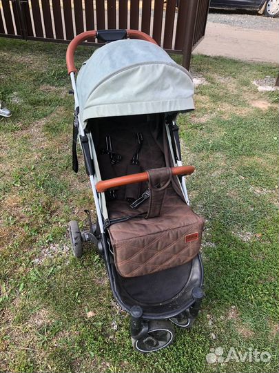 Коляска прогулочная