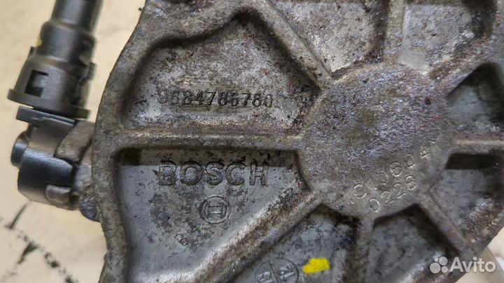 Насос вакуумный Peugeot Partner, 2012