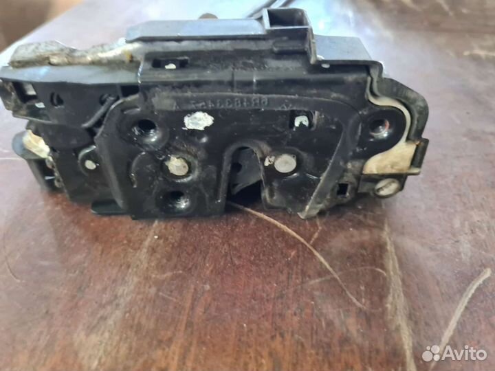 Замок задний левый Volkswagen Polo 5 2013