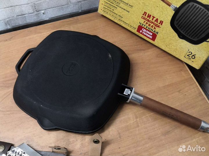 Сковорода гриль чугунная 260х260мм