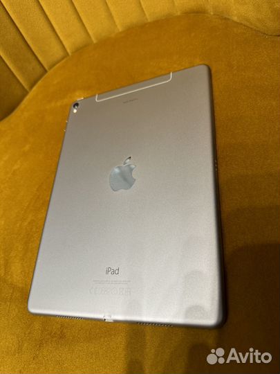 Apple iPad Pro 9.7
