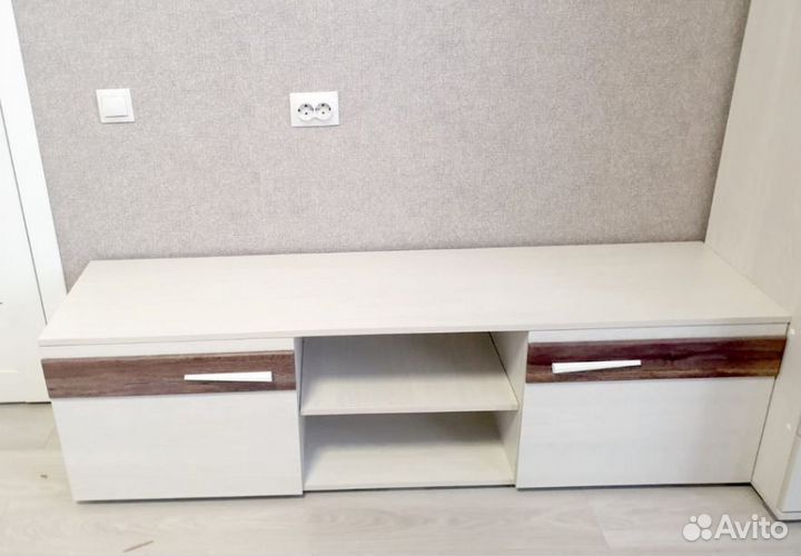 Тумба тв Акита