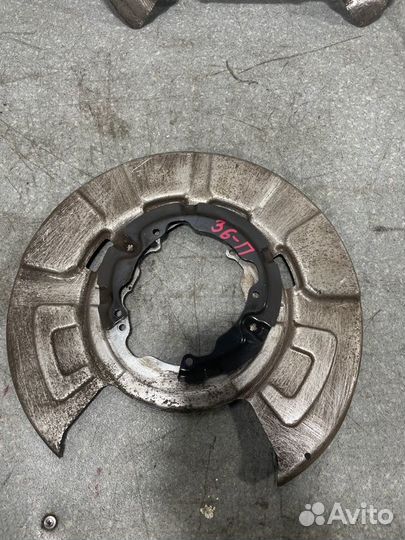 Пыльник тормозного диска задний Bmw X5 F15 3.0