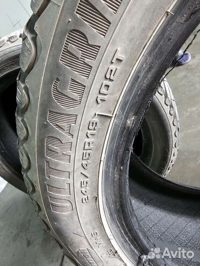 Goodyear Ultra Grip Ice Arctic 2 245/45 R19