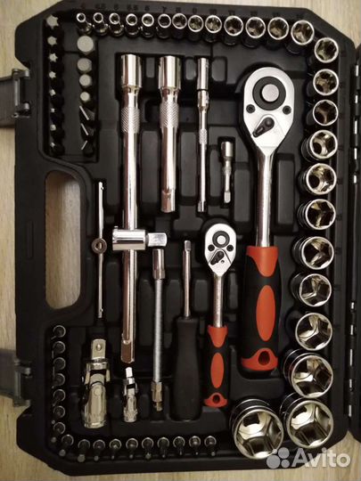 Набор инструментов SATA 82 предмета