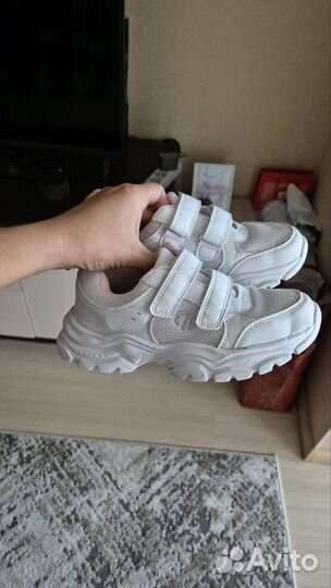 Кроссовки для девочки 32 размер