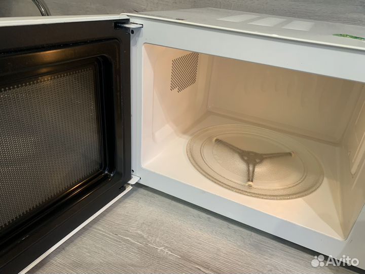 Микроволновка LG Рабочая