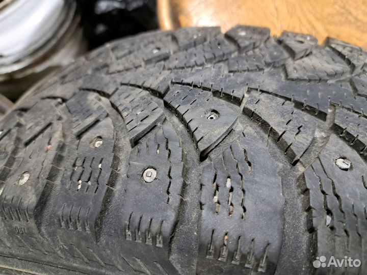 Nokian Tyres Hakkapeliitta 4 185/65 R15