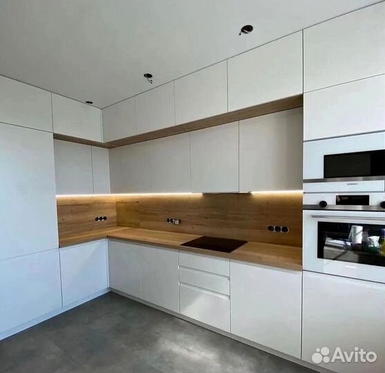 Кухня в потолок на заказ