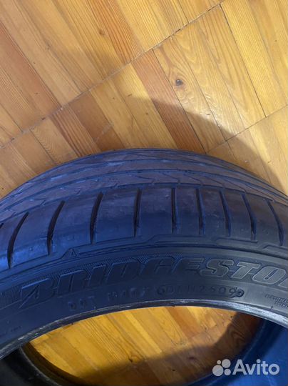 Bridgestone Potenza RE050A 245/40 R17