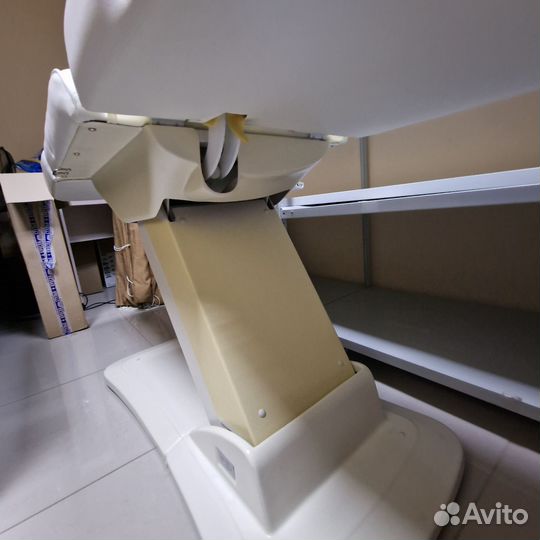 Косметологическое кресло