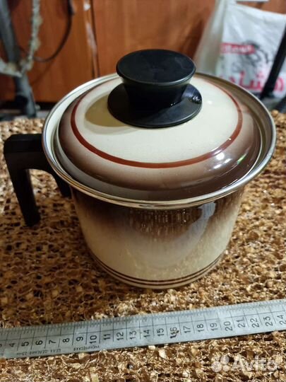 Кастрюля эмалированная