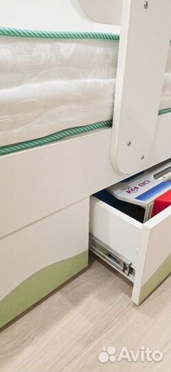 Продам кровать детскую б/у