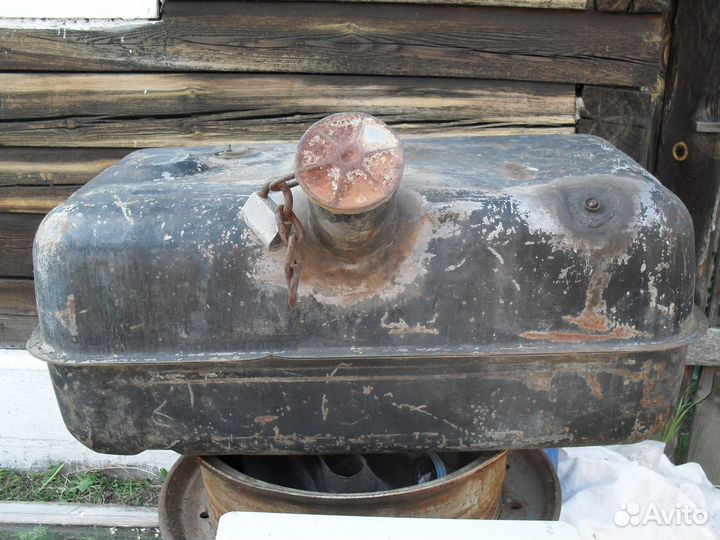 Топливный бак