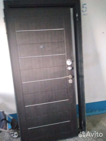 Дверь входная металлическая с терморазрывом