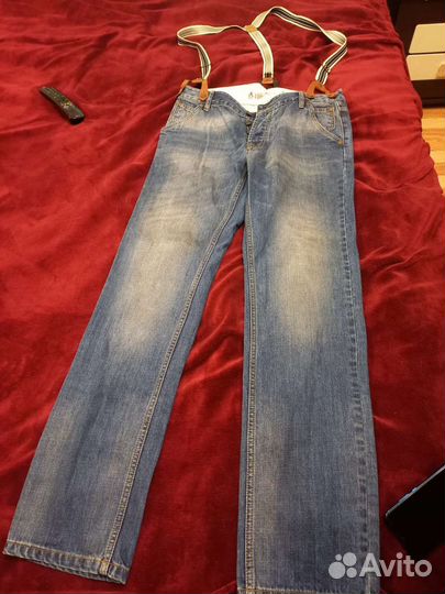 Джинсы