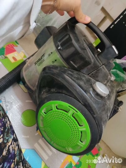 Пылесос scarlett SC-VC80C09 на запчасти